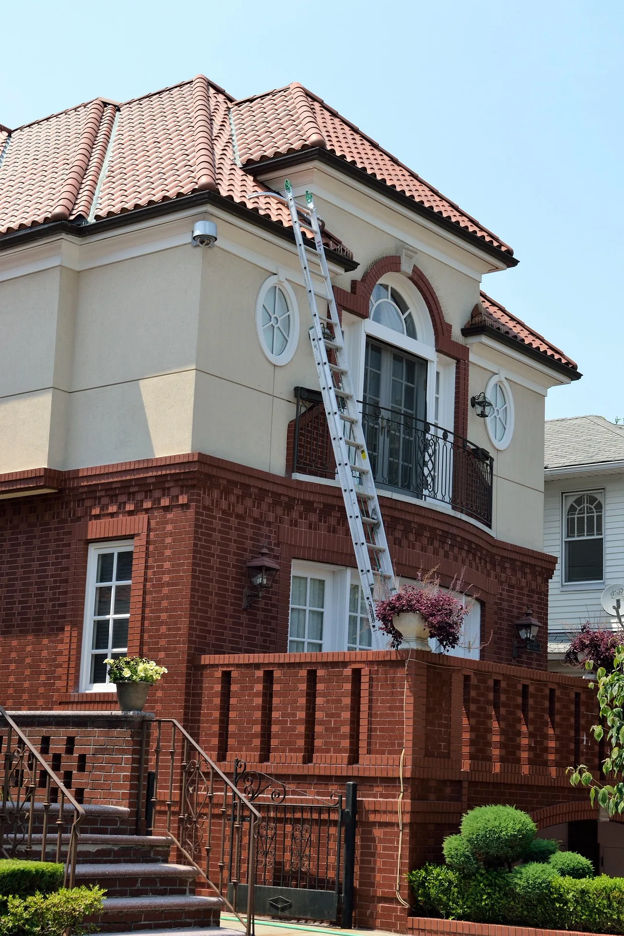 Chicago-area home with freshly painted exterior siding